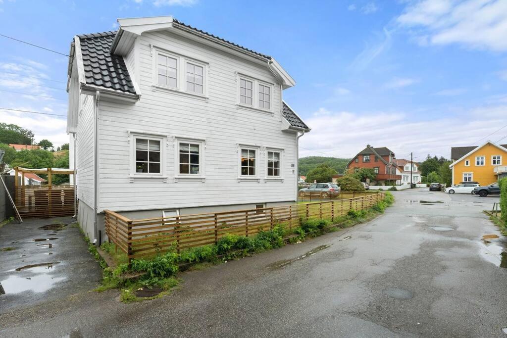 Family-Friendly Home Near Canal Spangereid Exterior photo